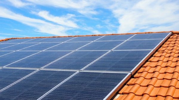 Réduisez vos coûts grâce aux panneaux solaires photovoltaïques